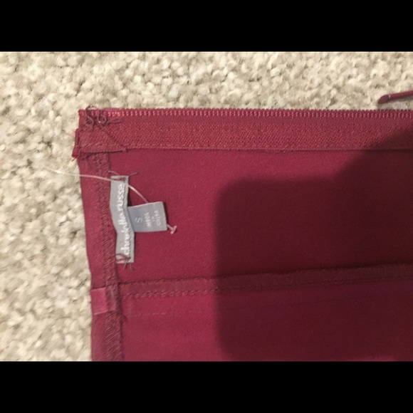 Maroon cropped tight strapless top - Picture 3 of 3